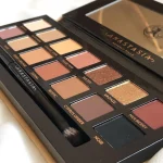 پالت سایه 14 رنگ آناستازیا مدل Anastasia Soft Glam
